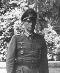 Edgar Feuchtinger (1894-1960), général allemand, commandant de la 21e Panzerdivision, lors du Débarquement.