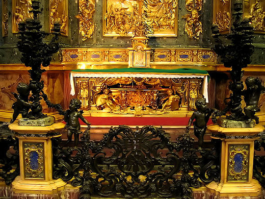 Le tombeau de saint Ignace.
