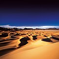 18 mai 2010 « Il a été conduit par son lion dans le désert où il n'y a que du sable et des os. Et il ne pleure pas sur sa solitude. Les yeux séchés par un soleil blanc, il contemple l'étendue infinie et il dit : Étendue infinie, enseigne-moi » Louis Pauwels