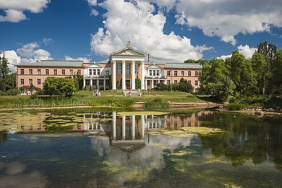 Bâtiment principal du Jardin botanique de Moscou.