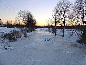 Rivière Mätäjoki à Kannelmäki.