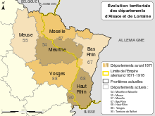 Carte du Nord-Est de la France montrant la frontière de l'Empire allemand séparant le Haut-Rhin de l'actuel Territoire-de-Belfort, rajoutant deux cantons vosgiens au Bas-Rhin, coupant l'ancien département de la Meurthe en son tiers nord-est et l'ancien département de la Moselle en son quart ouest. Les deux territoires nord-est ont formé le département actuel de la Moselle et ceux du sud-ouest l'actuel département de Meurthe-et-Moselle.