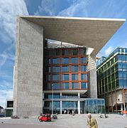 Openbare Bibliotheek Amsterdam dengan arsitektur modern