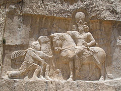 Triomphe de Shapur Ier devant les empereurs Valérien et Philippe l'Arabe (relief de Naqsh-e Rostam).