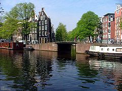 Kanalo en Amsterdamo
