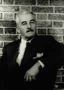 William Faulkner : « Entre le chagrin et le néant, je choisis le chagrin[Note 11]. »