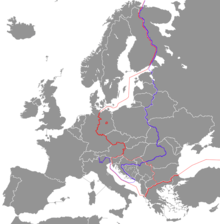 Carte de l'Europe où sont tracées une ligne rouge (rideau de fer) et une ligne bleue, plus à l'est.