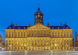 Istana Raja Amsterdam dengan arsitektur barok