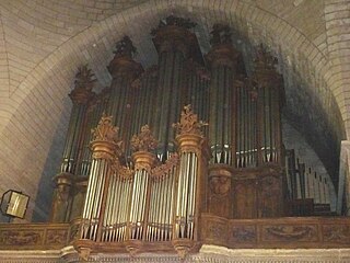 Cathédrale Saint-Pierre d'Angoulême, grand orgue.
