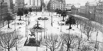 Neige sur la place de Mai en 1918.