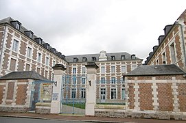 Ancien Hôtel-Dieu (bibliothèque municipale).