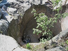 Marmite du diable dans la zone résidentielle de Pihlajamäki