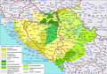 La colonne de gauche et les couleurs indiquent les parlers chtokaviens du serbo-croate. Au Sud-Est, en gris, le torlakien (que les Bulgares considèrent comme du bulgare) n'en fait pas partie.