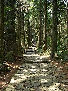 熊野参詣道・中辺路の大門坂