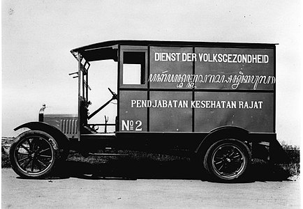 A patrol car used by the Public Health Service (Dienst der Volksgezondheid) c. 1925