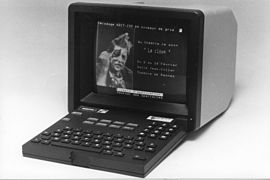 Page Vidéotex Photographique (Norme CEPT T/TE 06-01) sur un Minitel Photographique produit à quelques milliers d'exemplaires en 1984.