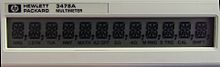 Un afficheur à quatorze segments LCD sur le multimètre HP3478A de Hewlett-Packard.