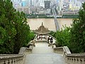 Le fleuve Jaune à Lanzhou, vu depuis la colline de la grande pagode blanche.