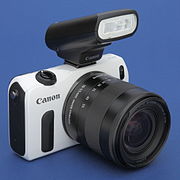 Le Canon EOS M.