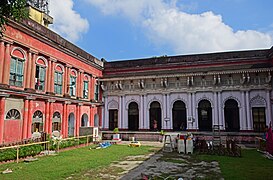 Patio du Rajbari de Shobabazar, un des nombreux palais des anciens quartiers bourgeois du nord de la ville.