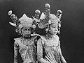 Portet van twee jonge Balinese danseressen, 1929.
