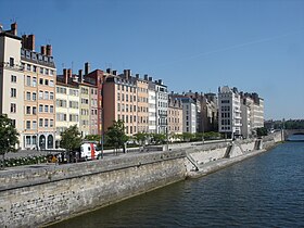 Image illustrative de l’article Place Benoît-Crépu