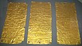 «Ταμπλέτες Πυργί». Ελασματοποιημένα φύλλα χρυσού με πραγματεία (μελέτη) τόσο στην ετρουσκική όσο και στη φοινικική γλώσσα (Εθνικό Ετρουσκικό Μουσείο της Βίλλα Τζούλια).
