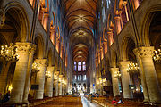 Notre-Dame de Paris, structure basilicale de la nef.
