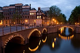 The Keizersgracht at dusk