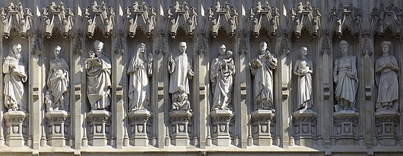 Десет мъченици от XX век над западния портал