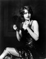 Barbara Stanwyck. Photo d'Alfred Cheney Johnston