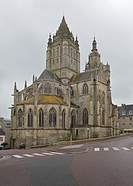 L'église Saint-Pierre.