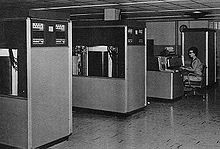 Ordinateur IBM 305 (1956)