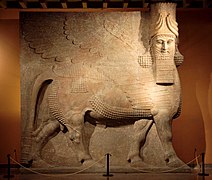 Taureau androcéphale ailé colossal du palais royal de Khorsabad. Musée de l'Oriental Institute de Chicago.