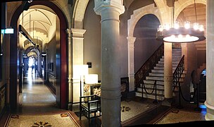 L'un des couloirs du Conservatorium Hotel (2015).