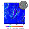 Topographie d'Orcus Patera par l'instrument MOLA de Mars Global Surveyor.