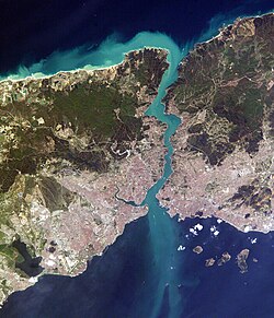 Image satellite du Bosphore.