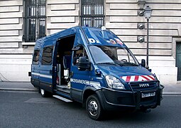 Iveco Daily II de la gendarmerie mobile.