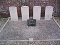 Tombes de soldats du Commonwealth dans le cimetière de Quinquempoix.