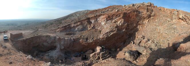 Vue du site de Jebel Irhoud, au maroc. Lors de son occupation humaine, il y a plus de 300 000 ans, il s’agissait d’une grotte, détruite par l’exploitation minière.
