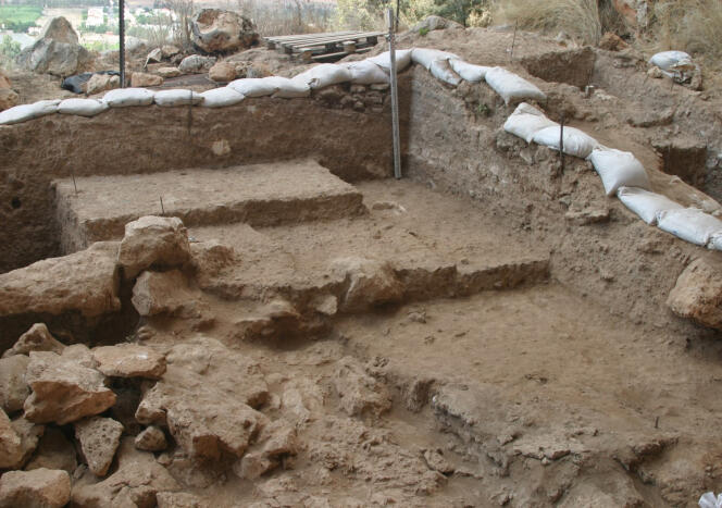 Vue intérieure de la grotte de Misliya (Israël), où le plus ancien fossile d’« Homo sapiens » hors d’Afrique a été découvert.