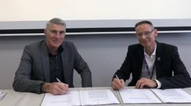 François Hédé, président de Linksium, et Laurent Jamet, directeur du site MedTech Industrial Campus Grenoble.