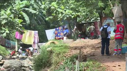 Choléra à Mayotte : un enfant âgé de trois ans a perdu la vie, 65 cas recensés (Franceinfo)